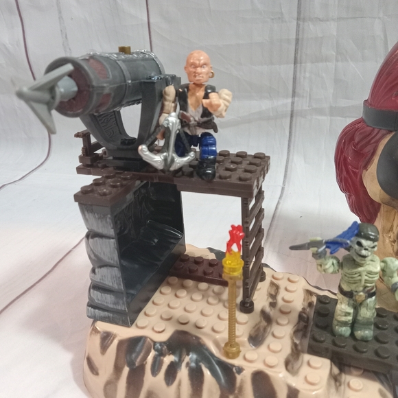 Mega blok Vintage Mega Bloks Pyrates Coffer Trap Incomplete - Picture 5 of 10